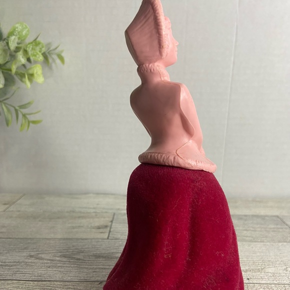 Vintage Avon Skater's Waltz Charisma Cologne 4 oz bottle Pink - Picture 4 of 7